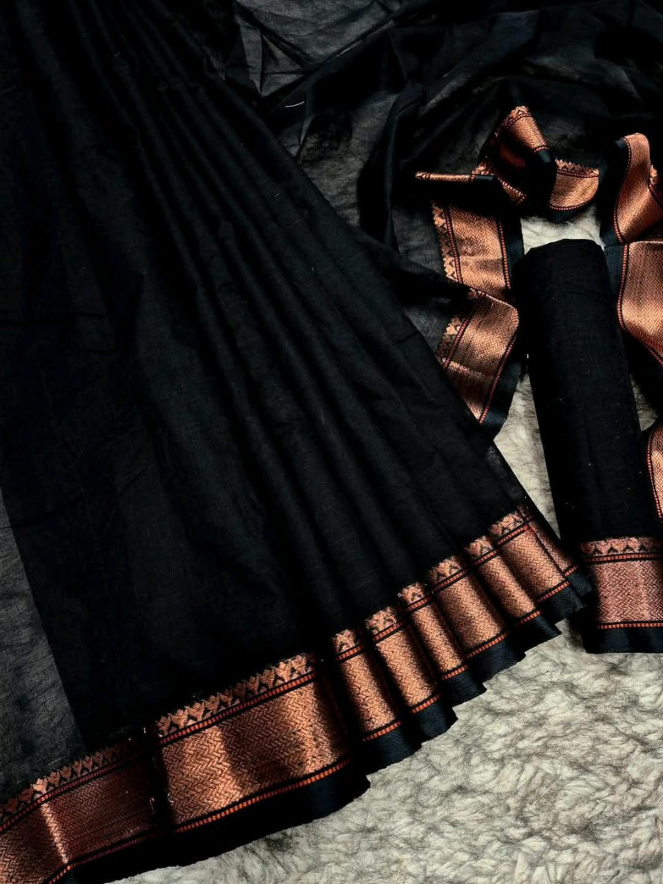Nokshi Pair Suti Saree